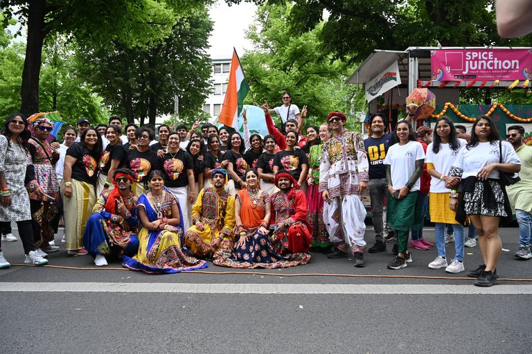 Foto zeigt Künstler:innen