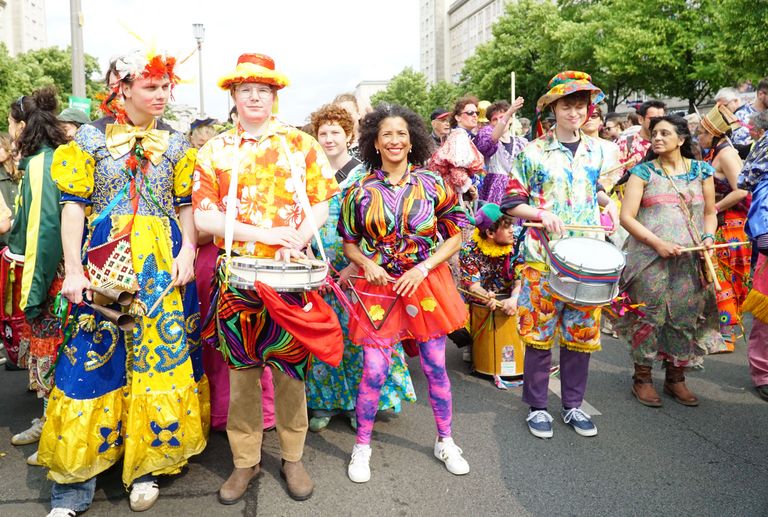 Foto zeigt die Umzugsgruppe BOI DA CAIPORA DOIDA
