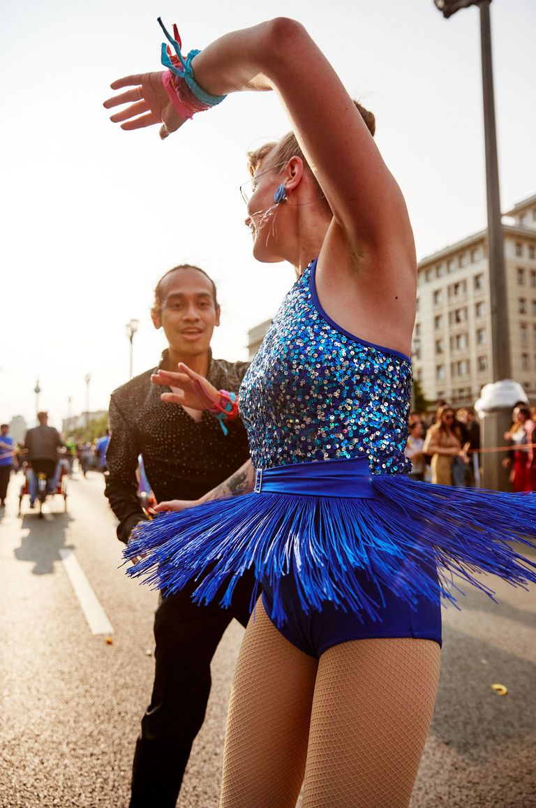 Foto zeigt Teilnehmer die Umzugsgruppe MICALI e.V.
