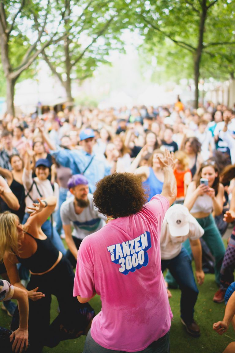 Foto zeigt Künstler:innen