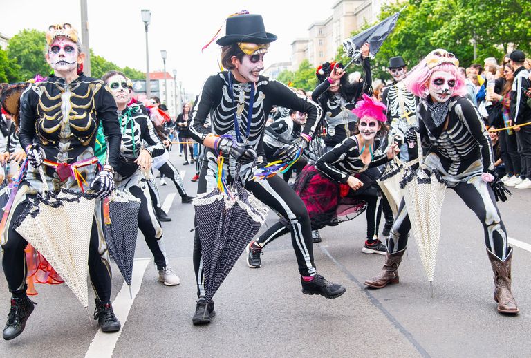 Teilnehmerinnen der Umzugsgruppe Calaca e.V.