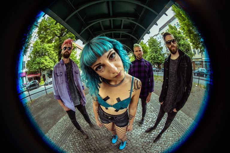 Foto zeigt Artist(s)